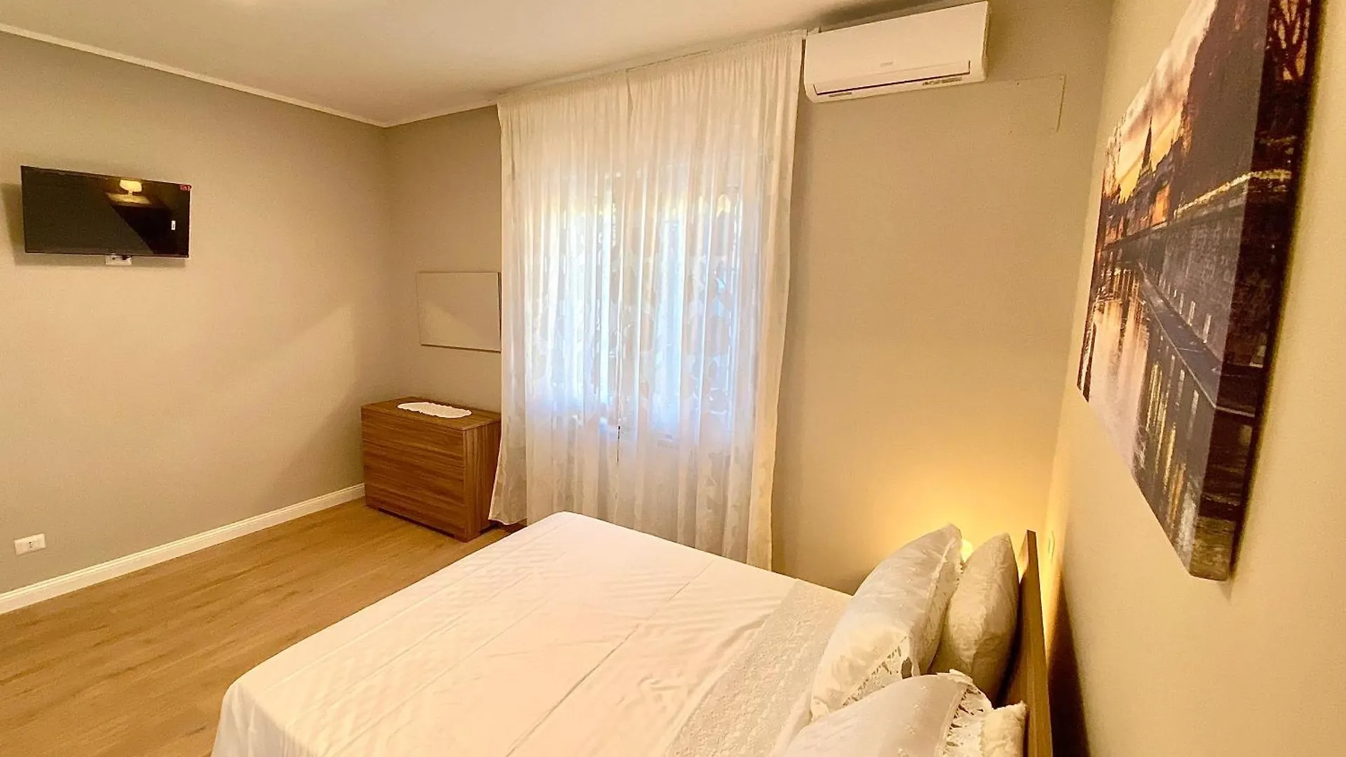 Capuanshome-Intero Appartamento Rome