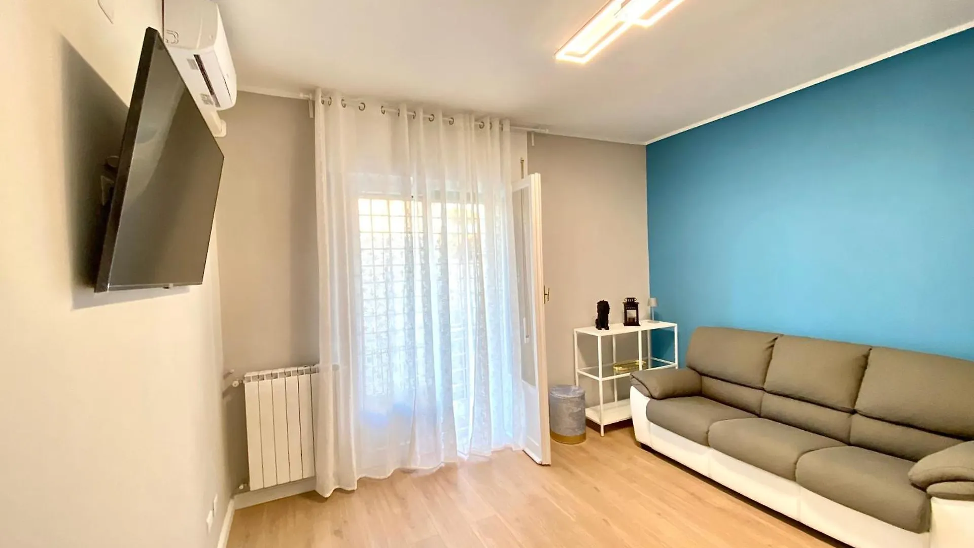 Capuanshome-Intero Appartamento Rome Apartment