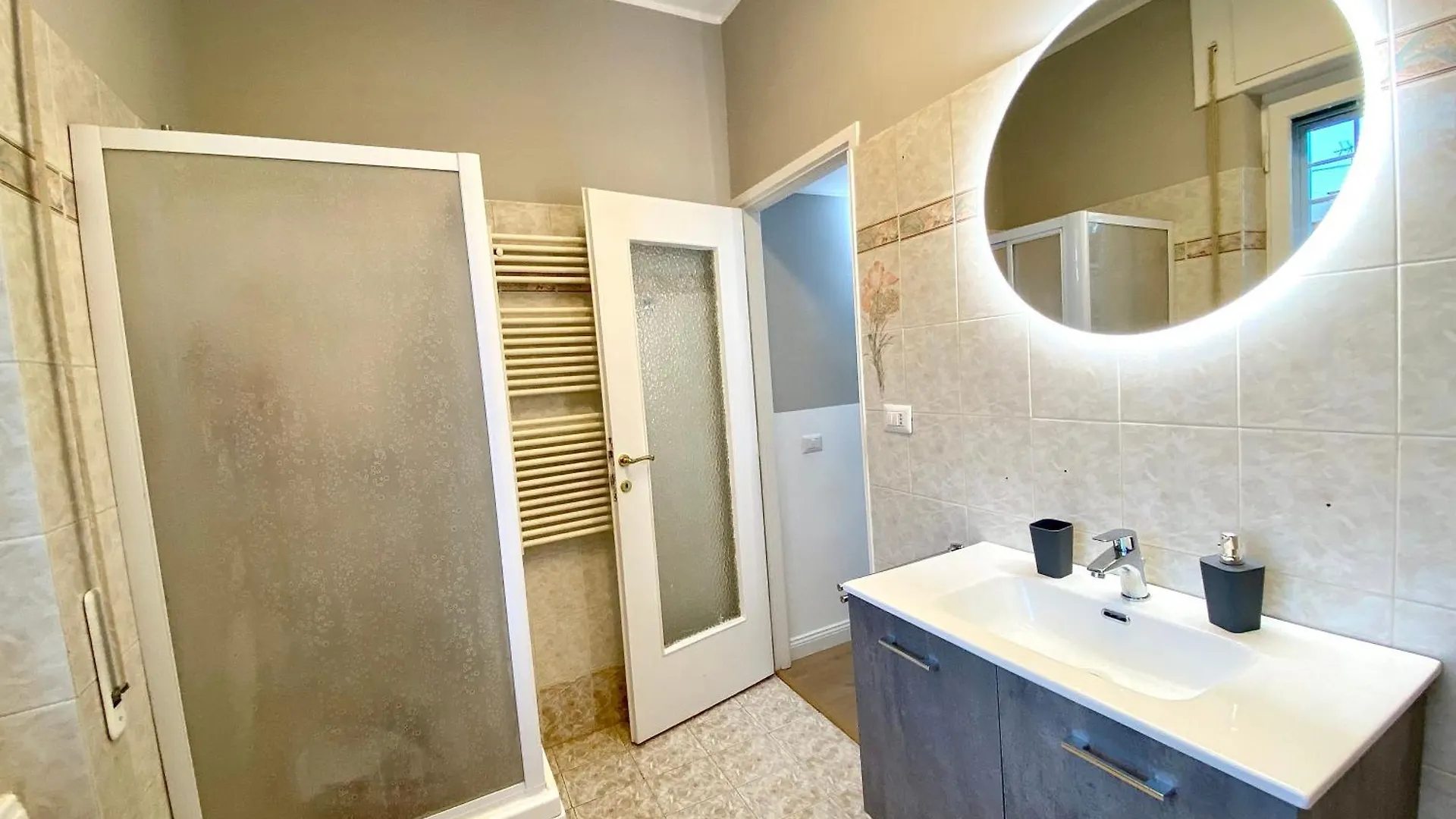 Capuanshome-Intero Appartamento Rome